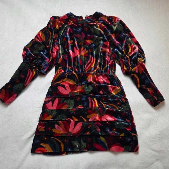 FARM Rio Dresses & Skirts - S Farm Rio x Anthropologie Banana Sky velvet mini dress (with flaw)